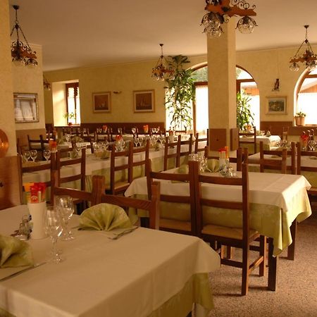 Albergo Ristorante Sole Mezzoldo Buitenkant foto
