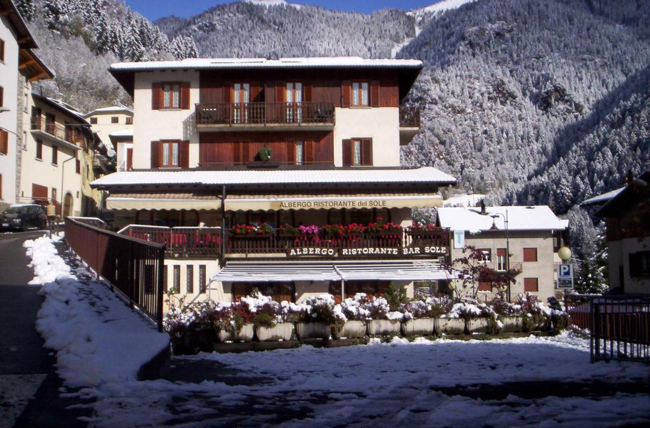 Albergo Ristorante Sole Mezzoldo Buitenkant foto